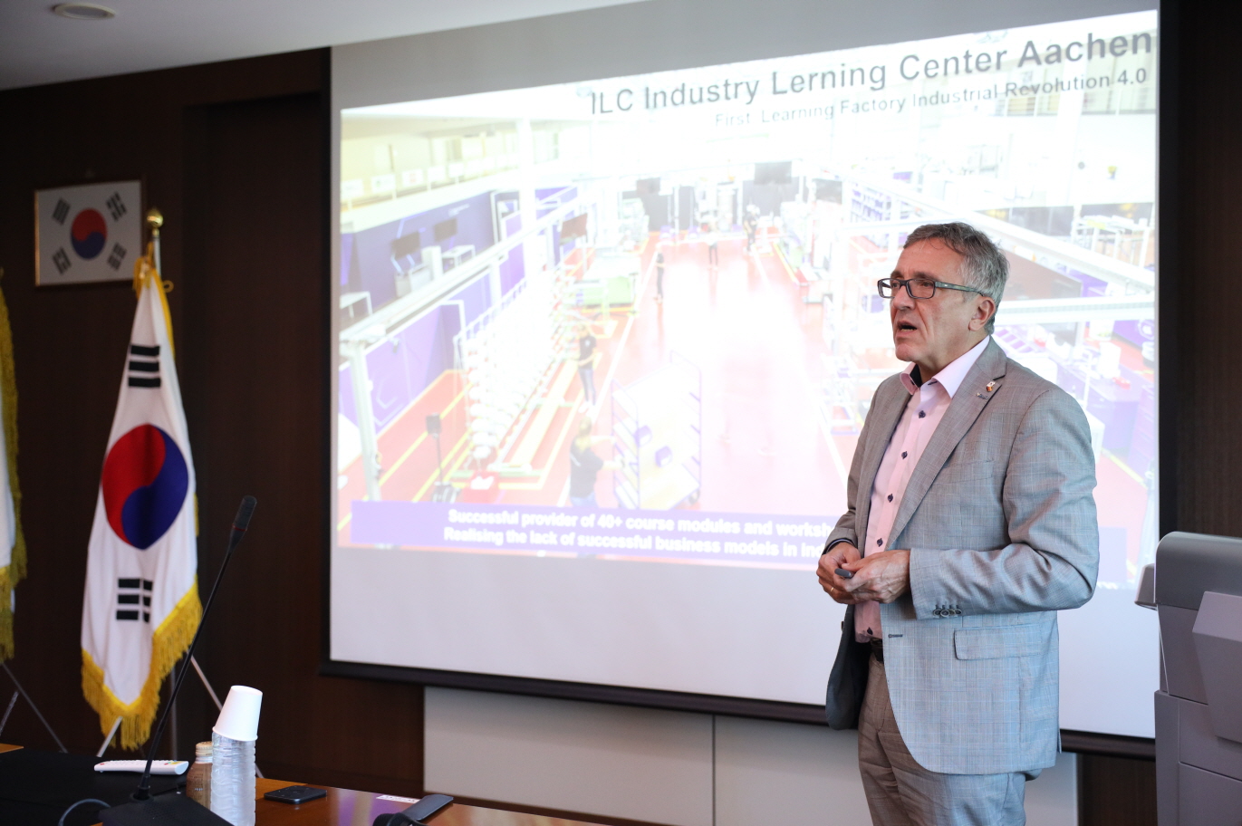 RWHT Aachen Univ MOU (7).JPG