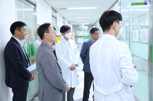 서북경찰서장님 방원3.JPG