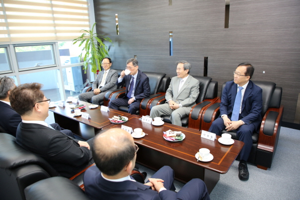 [2018.05.09] 생기원-발전6사, '3D프린팅 발전부품 시범 제작사업' 협약 체결 (2).JPG