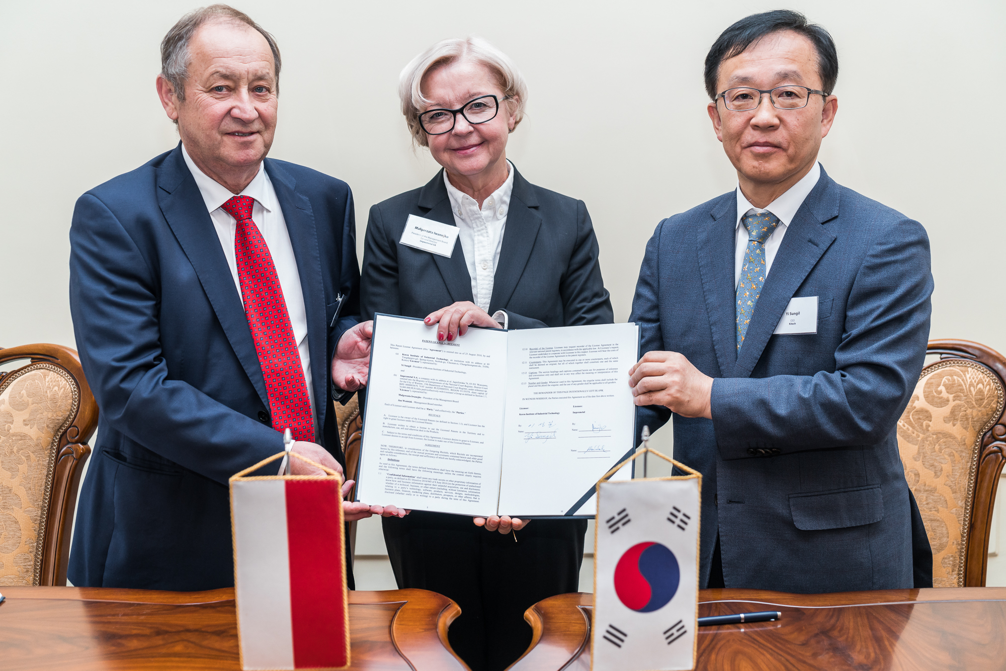 '에코 알루미늄' 가공기술 폴란드 기술이전 계약식 개최 1).jpg