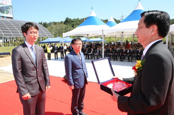 진주뿌리기술지원센터 개소식3.jpg