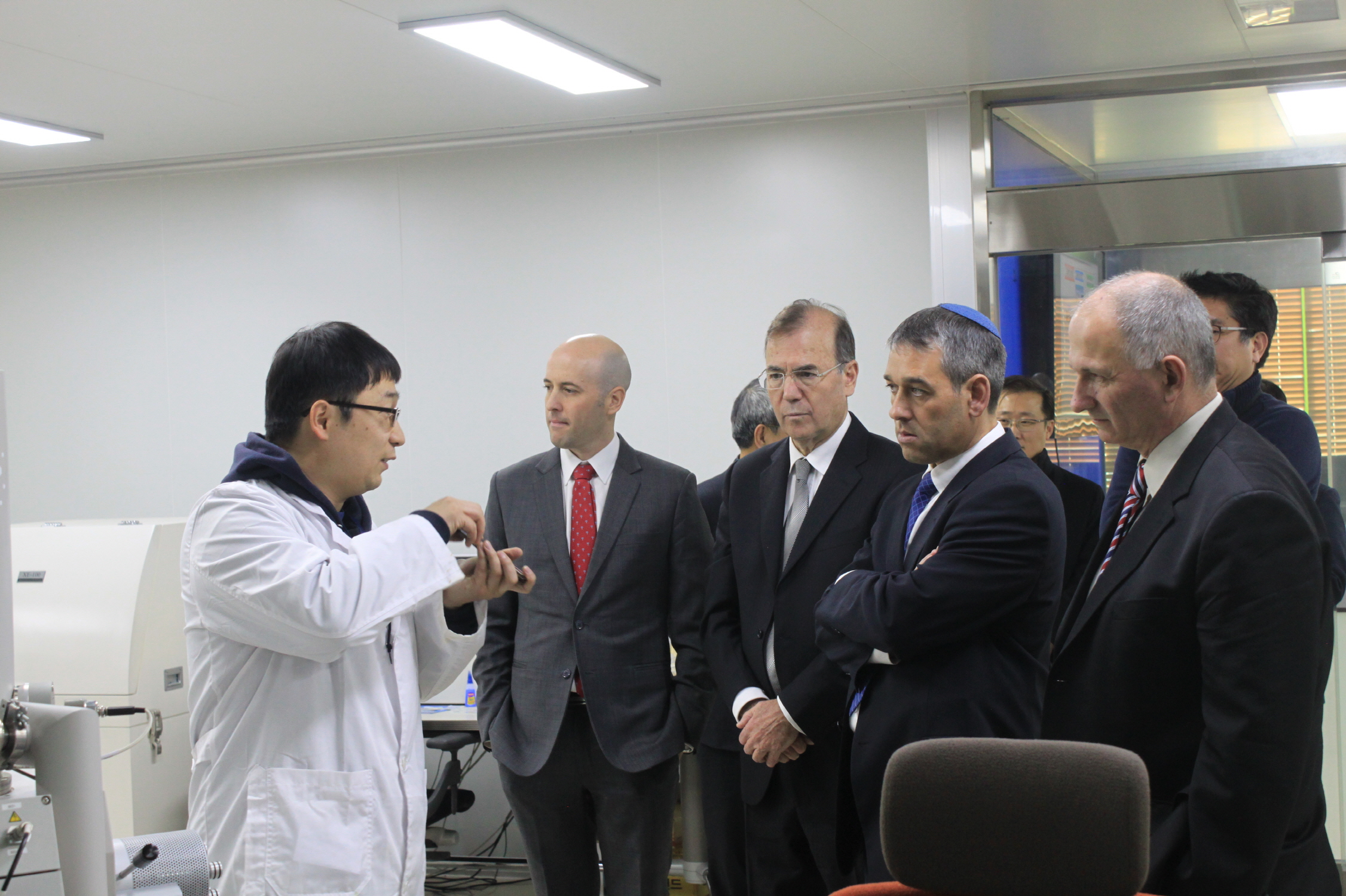 À̽º¶ó¿¤°æÁ¦»ê¾÷ºÎ (5)